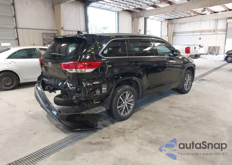 2017 Toyota Highlander Xle z USA, uszkodzony, nr VIN 5TDJZRFH6HS444309